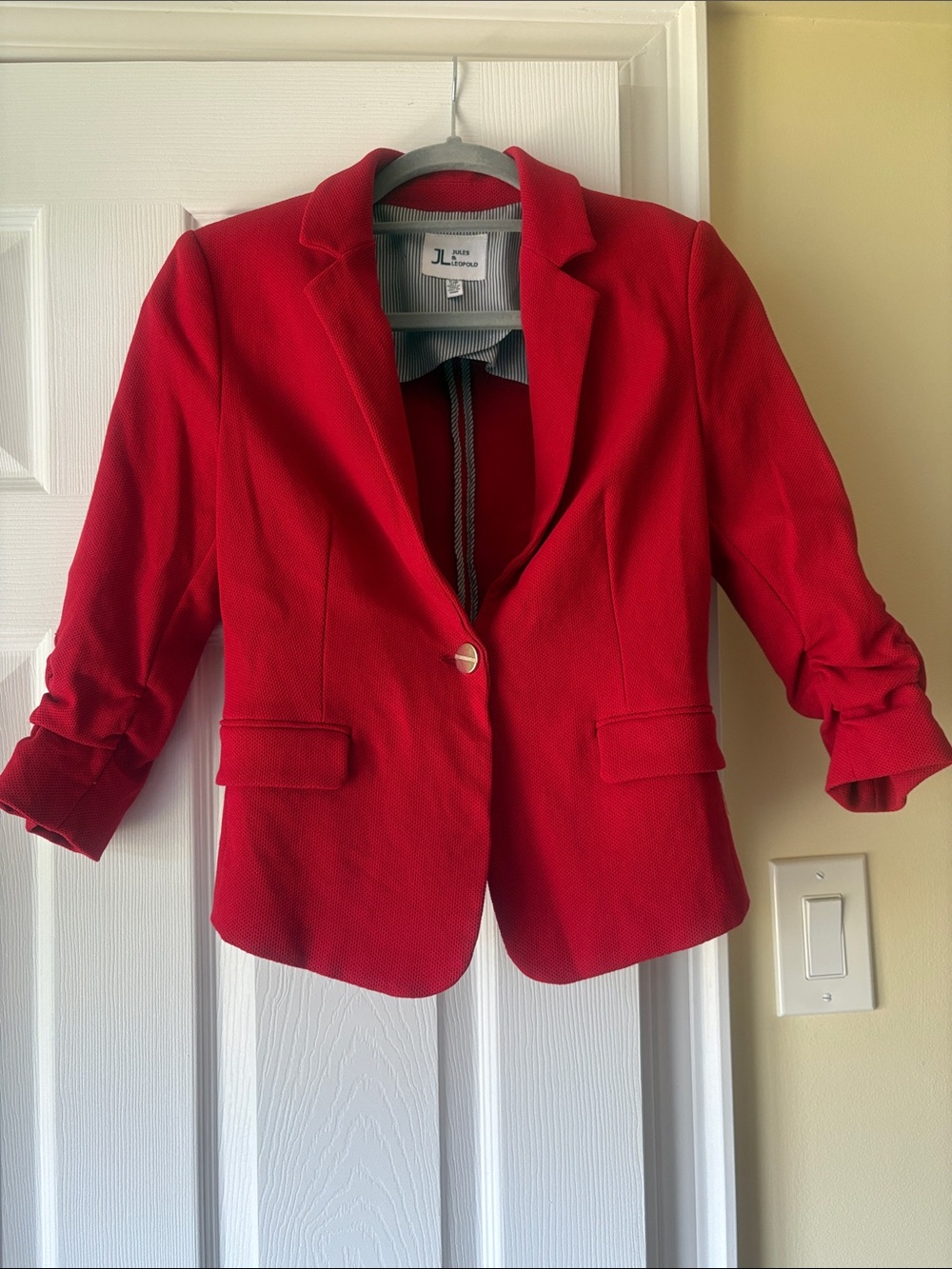 Jennifer Lopez Red Single-Button Tailored Blazer